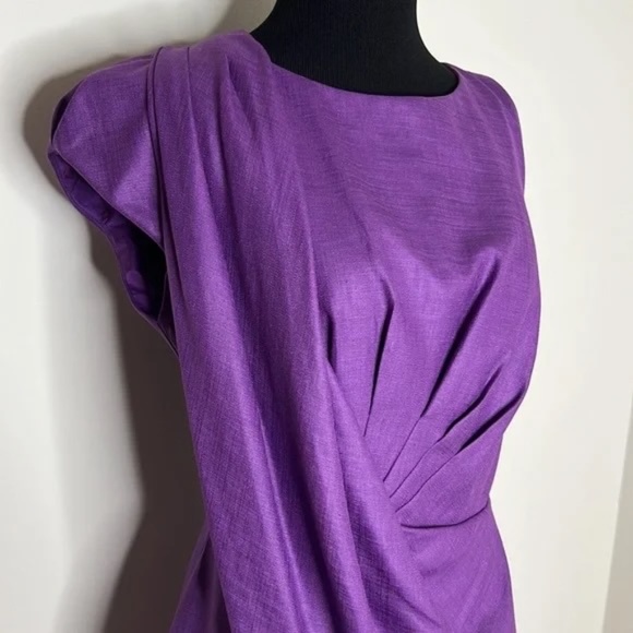 BCBG MaxAzria Runway Orchid Dress, size 4 - Picture 3 of 9